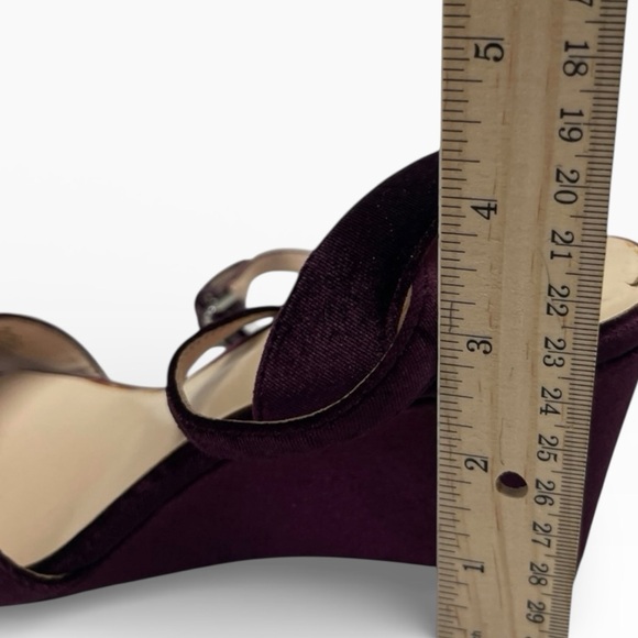 Nine West Plum Velvet Ankle Strap Wedge Heels Wedding Guest Size 7 - Picture 8 of 8